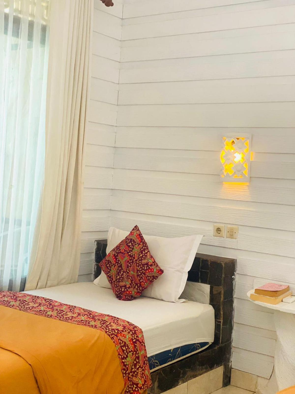 Tarci Bungalows Lembongan Нуса-Лембонган Экстерьер фото